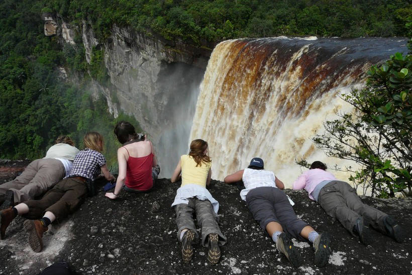 Водопад Кайетур: малоизвестное чудо природы, скрытое в джунглях Гайаны