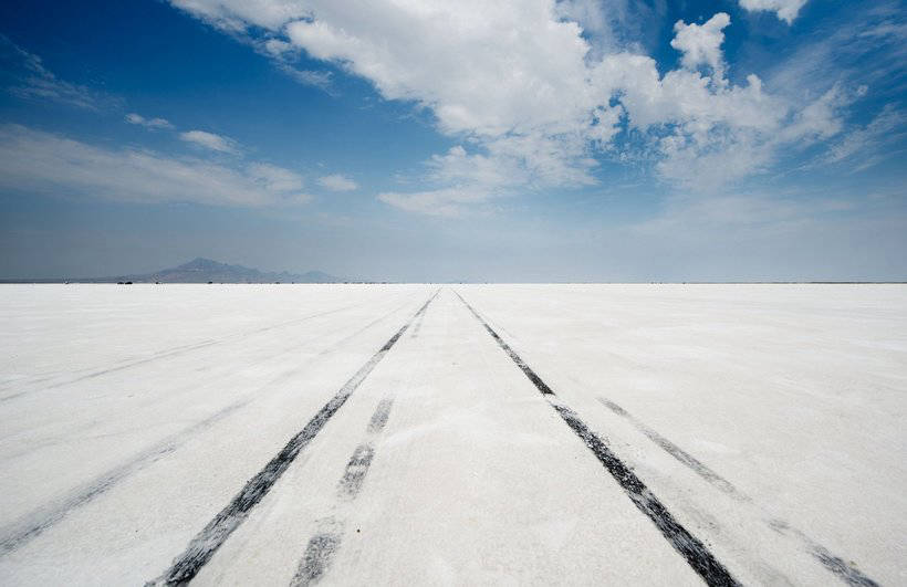 Bonneville Lake: an incredible place for high-speed records