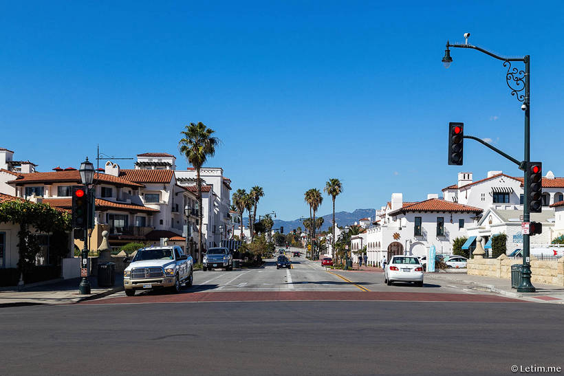 Santa Barbara : a paradise for millionaires or a typical Californian city