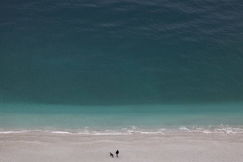 Magnificent Travel photographs of Nick Daum, admiring