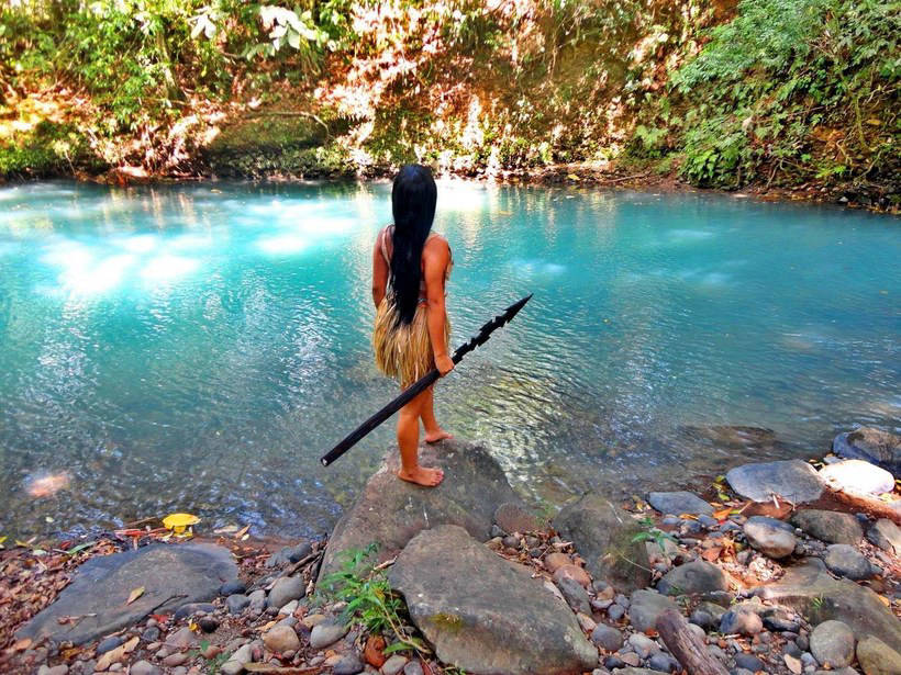 The Turquoise River Rio Celeste: Only recently scientists have been able to uncover the secret of its color