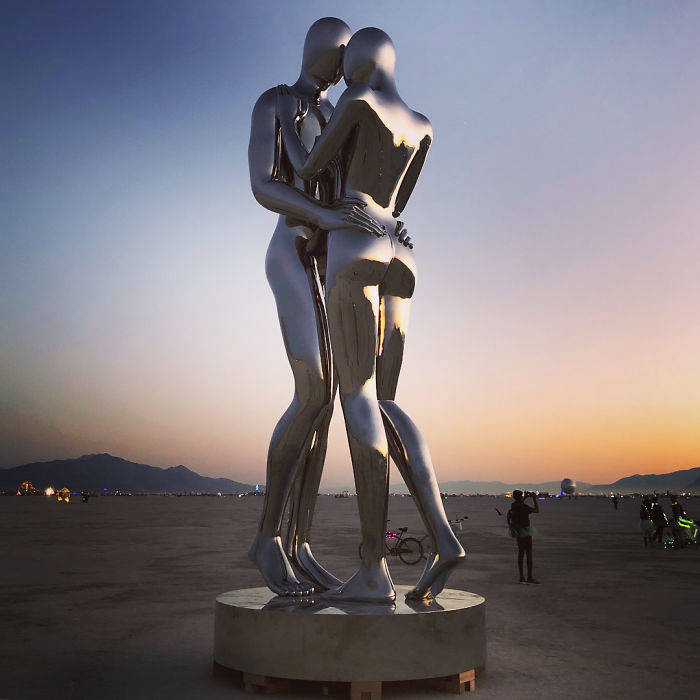 Найкрутіші знімки з божевільного і чудесного фестивалю Burning Man 2018