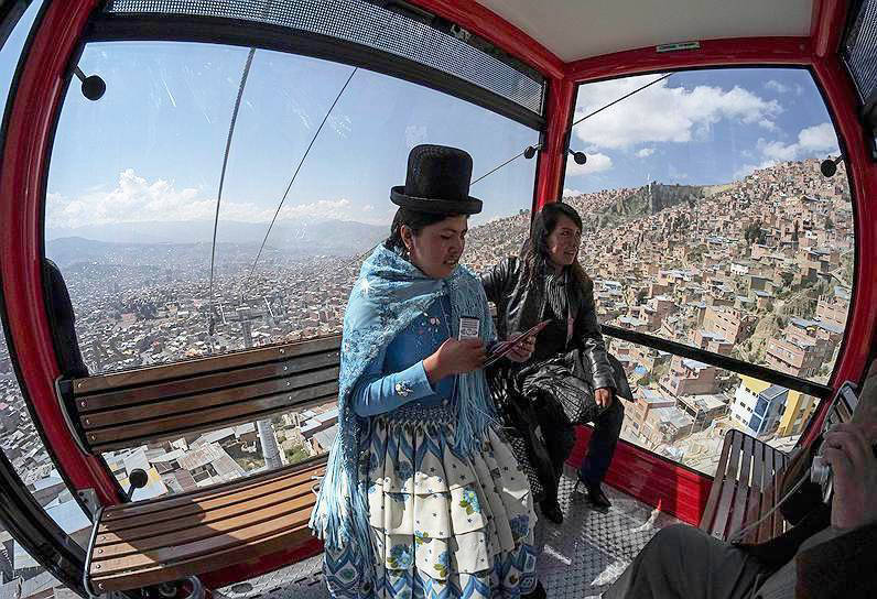 Delightful La Paz: the world's longest cable car