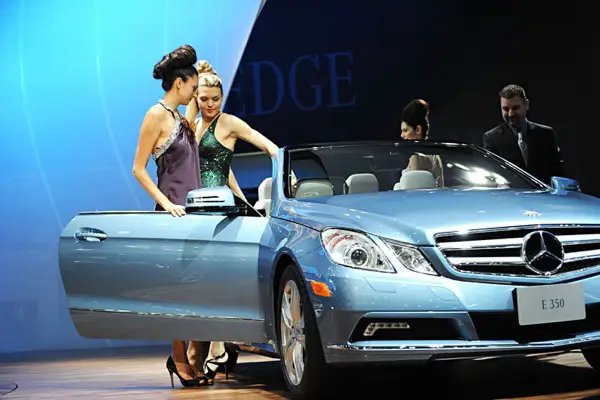 detroit_motor_show_mercedes_e350_cabrio.webp