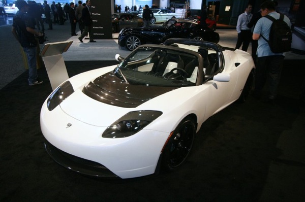 detroit_motor_show_tesla_roadster_sport.jpg