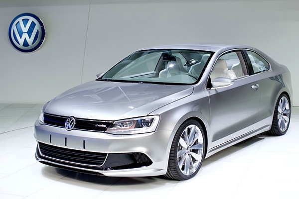 detroit_motor_show_volkswagen_new_compact_coupe_hybrid2.jpg