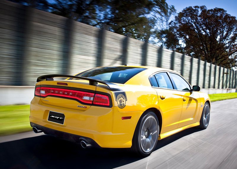 Dodge Charger SRT8 Super Bee является возрождением 1968 Dodge Super Bee. Модель поставляется с эксклюзивными внутренними и внешними назначенями. Автомобиль провел официальный дебют в Лос-Анджелесе, в автосалоне 2011 году - 4