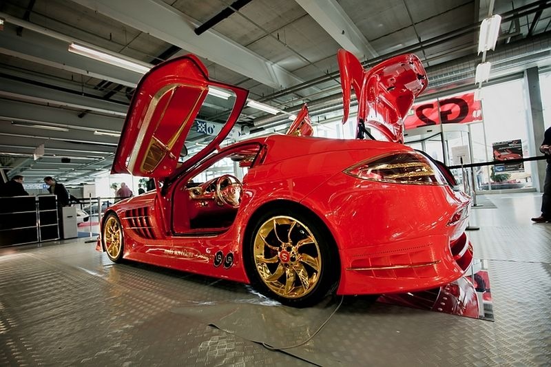 Swiss Designer Ueli Anliker Sells His Unique Mercedes-McLaren SLR: The "Red Gold Dream" - 5