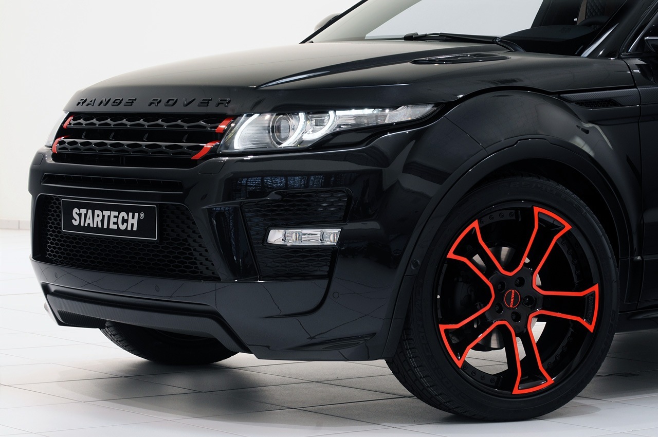 Die Weltpremiere des Range Rover Evoque von Startech fand auf der Dubai Motor Show statt. Während dort das 5-Türer-Modell vorgestellt wurde, zeigte man in Essen die 3-Türer-Version. Der Startech-AeroKit verfeinert das Konzept des von den Briten entwickelten Offroad-Coupés - 5