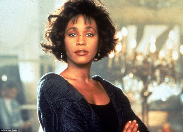 Whitney Houston – Bekannt vor allem als talentierte Sängerin, Schauspielerin und Produzentin sowie als Trägerin zahlreicher professioneller Auszeichnungen in der Musikbranche. Laut dem Guinness-Buch der Rekorde ist sie die Künstlerin mit der größten Anzahl an