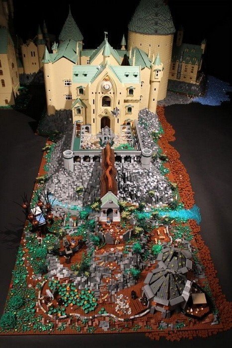 Hogwarts, gebaut aus 400.000 LEGO-Teilen