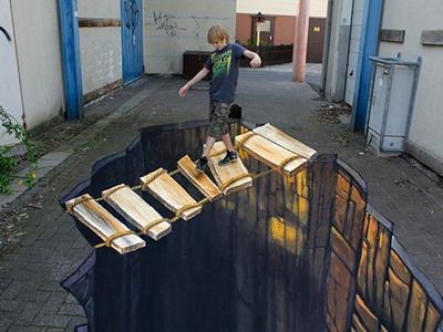 Top 10 Illusions of 2012 - 5