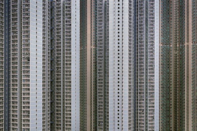 Mehrstöckige Häuser in Hongkong in der Fotoserie „Dichte Architektur“ von Michael Wolf - 8
