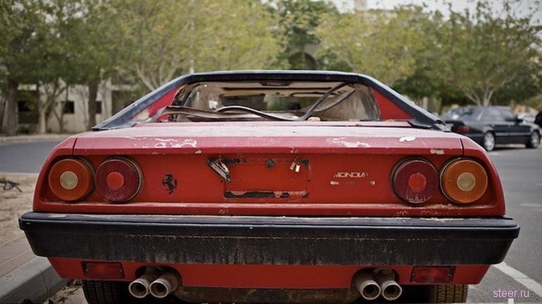 被遗弃在迪拜的法拉利Mondial - 5