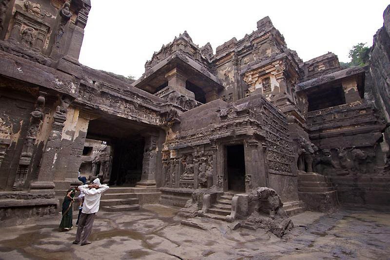 Ellora – jaskiniowe świątynie Indii