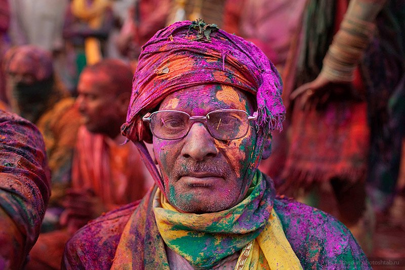 Латмар Холи — праздник весны в Индии