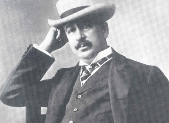 Marka Gillette to nie tylko różne systemy brzytów dla mężczyzn i kobiet, ale także swego rodzaju symbol jednorazowych produktów. Właśnie dzięki firmie założonej przez Kinga Campa Gillettego konsumentom stopniowo zaczęły być znane tanie produkty, które można bez problemu wyrzucić po użyciu.<br>Dziś jednorazowe przedmioty otaczają nas we wszystkich miejscach – od naczyń po mobilne telefony. Ale na początku XX wieku sama koncepcja jednorazowości wydawała się absurdną i dopuszczalna byłaby chyba tyl