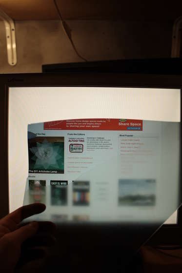 我们将旧液晶显示器改造成了一台私人监控设备。 - 6