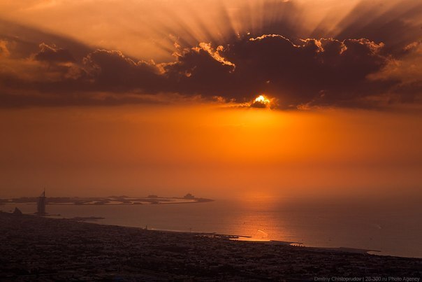 Night views from the world’s tallest building - 8
