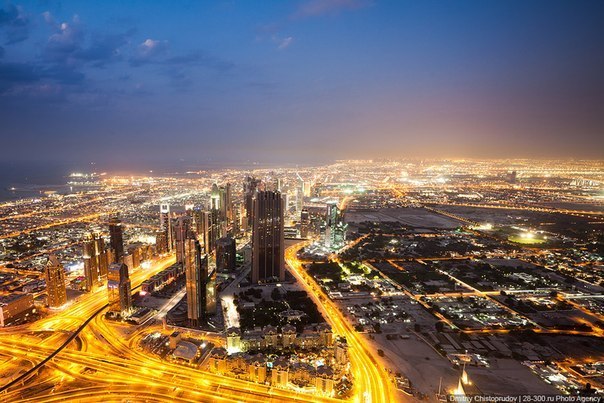 Night views from the world’s tallest building - 6
