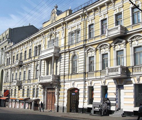 Były pensjonat ubezpieczyczej spółki „Życie”.<br>(Sumska 19)