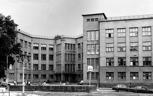 Ulica Puszkinska, 82. Instytut Medycznej Radiologii (1930 r.).<br>Styl: konstruktywistyczny art déco.