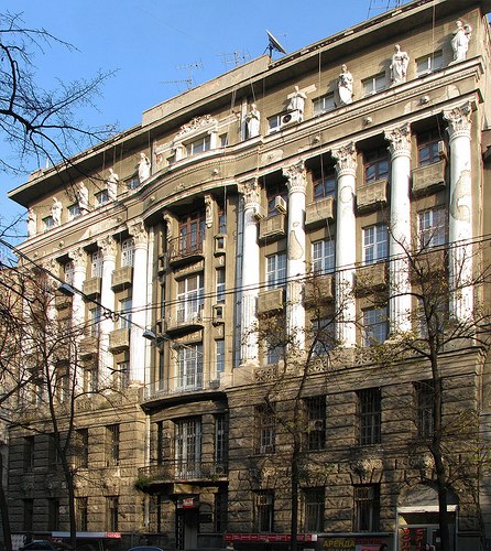 Calle Sumskaya, 82. Antiguo edificio de apartamentos de Moskévich (1914).<br>(Estilo: neorrenacentista.)