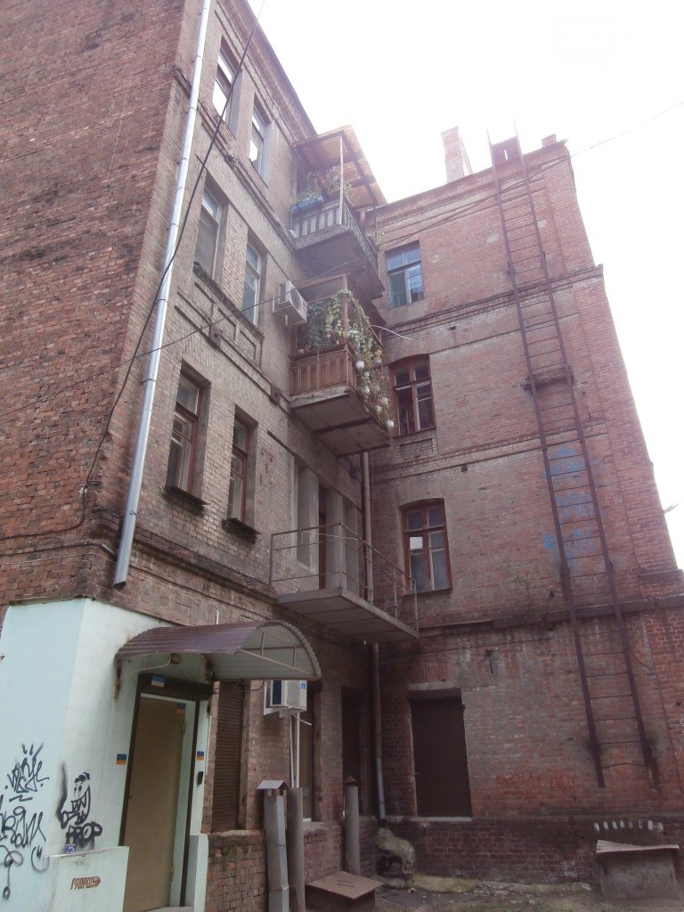 Dom z małym więzieniem, które „wzięło udział”<br>(tłumaczenie Worobiewa, część 2) - 6