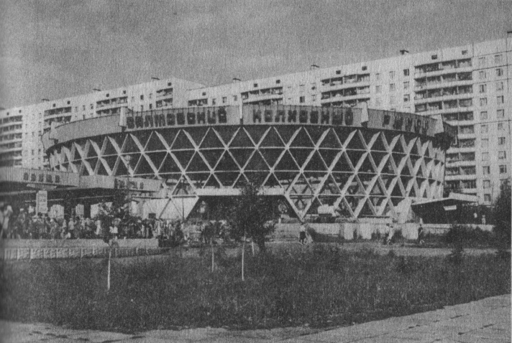 盐场与周边地区的历史  
---  

Return ONLY the complete translated盐 field and its surrounding areas' history. No additional content shall be included. - 5