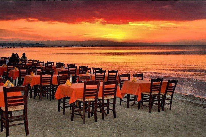 Романтический вечер у моря