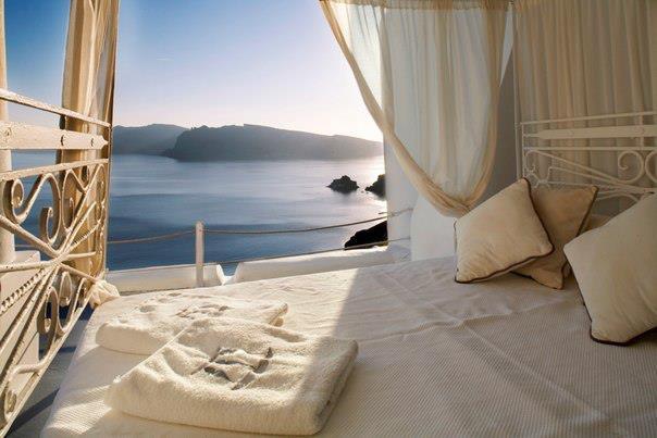 Morgendlicher Ausblick vom Zimmer des Hotels Katikies, Santorini, Griechenland