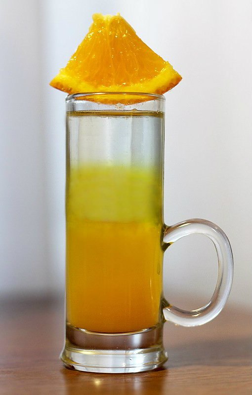 哈维·沃尔本格酒杯鸡尾酒