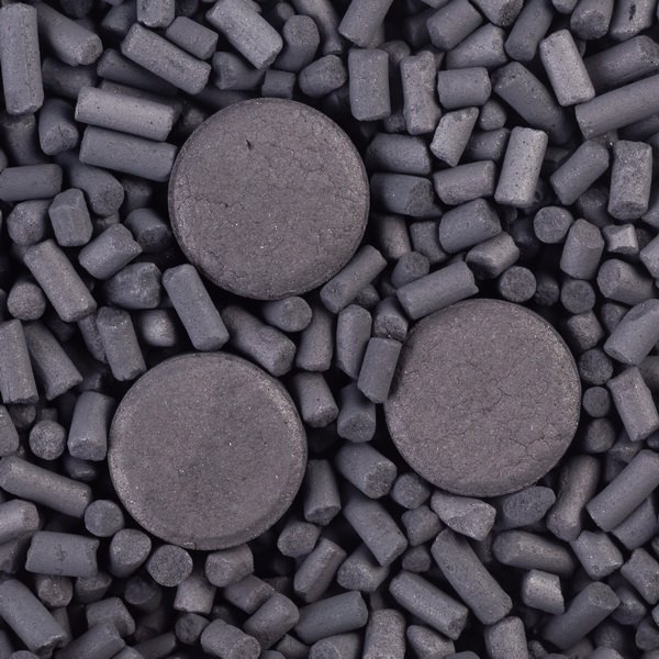 The rubric How to drink and not get drunk? For example, business dinner, corporate party, wedding. And it is always helpful to know how to drink and not get drunk on alcohol.</br></p><p></br></p><p>Method # 2 & ndash; & laquo; Charcoal filter & raquo;</br></p><p>2-3 hours before taking alcohol should be taken 4-5 tablets of activated carbon, and immediately before the party - another 1-2 tablets, powdered. By the way, do not forget to rinse your mouth well so that the coal does not remain on the teeth. The activated carbon absorbs some of the alcohol and fusel oils, so the sobriety lasts much longer. To be continued ..</p>