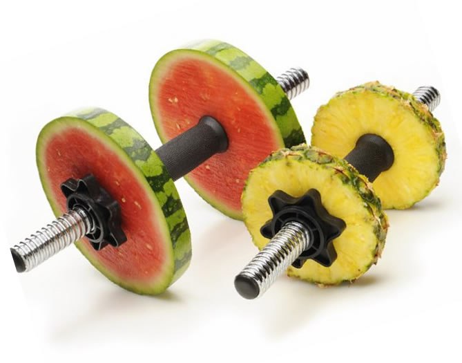 Sportliche Ernährung: Mit welchen Produkten kann man die eigene Ernährung vor und nach dem Training ergänzen?