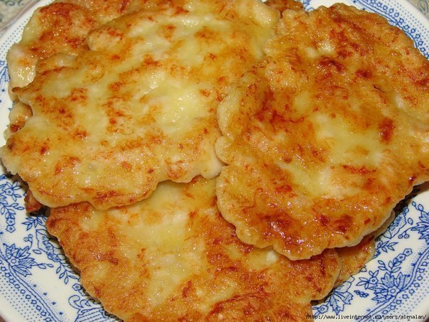 Leckere Hähnchenfleisch-Blätterteigkuchen – wirklich sehr leckere Hähnchenfleisch-Blätterteigkuchen.