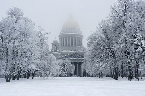 La cathédrale Saint-Isaac-de-la-Mer, Saint-Pétersbourg