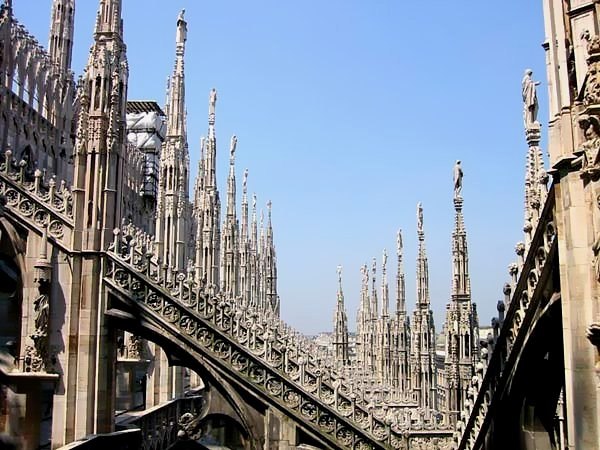 Мила́нский собо́р (итал. Duomo di Milano) — кафедральный собор в Милане, расположен в историческом центре города. - 6
