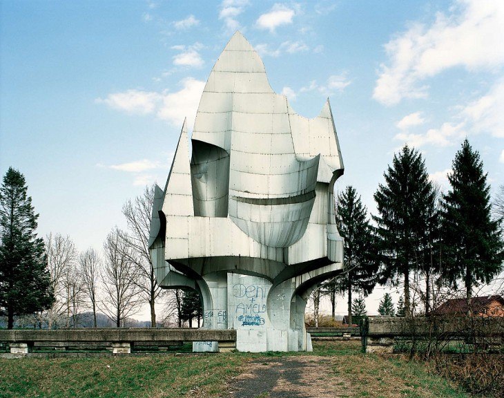 Olvidados monumentos futuristas yugoslavos. - 8