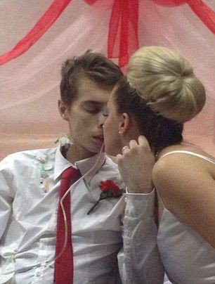 Una joven inglesa se casó con su padre, quien padecía de una enfermedad incurable. - 5