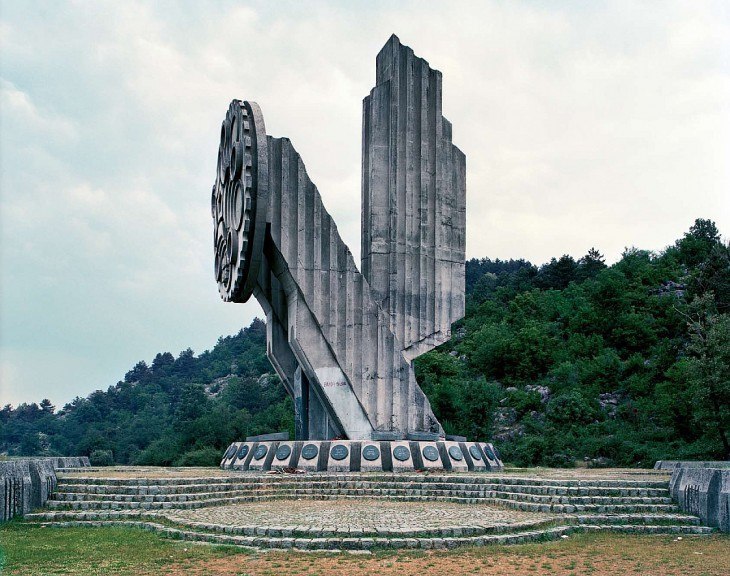 Olvidados monumentos futuristas yugoslavos. - 7