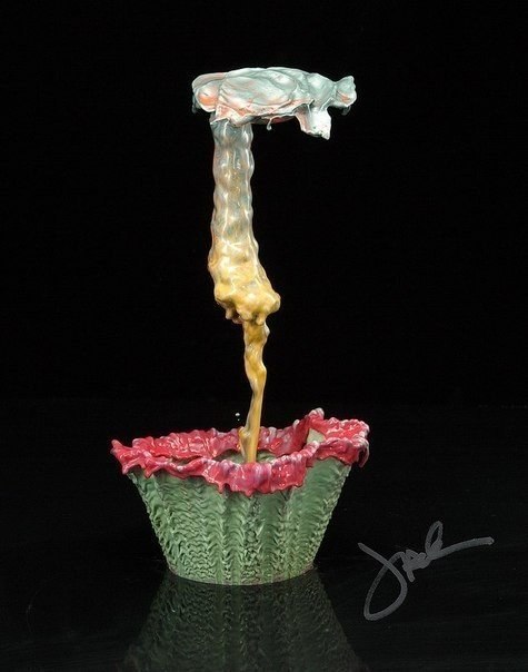 El fotógrafo Jack Long captura las salpicaduras de líquido de tal manera que resultan en formas que parecen flores. - 7