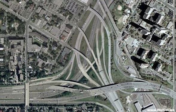 世界上最为严酷的道路条件以及相应的交通状况。