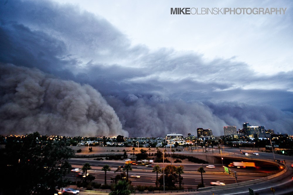 Фотогра пилових бурпів, дивовижні явищ прири.