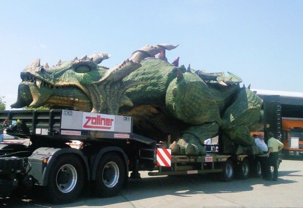 The world’s largest fire-breathing walking robot.