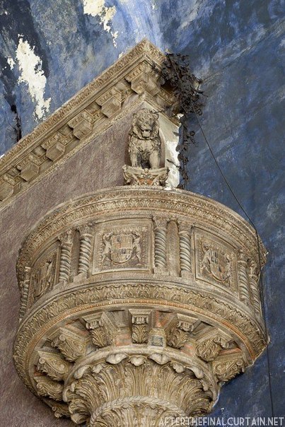 Заброшенные кинотеатры Нью-Йорка в проекте американского фотографа Мэтта Ламброса. - 2