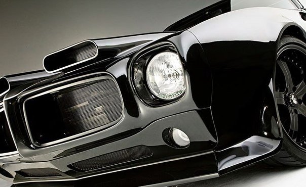 1970 Pontiac Firebird . Pontiac Firebird — автомобиль, выпускавшийся концерном General Motors с 1967 по 2002 года. Выпуск модели 1970 года и начала второго поколения был задержан до 26 Февраля 1970 вследствие инженерных проблем, и чаще всего она называетс - 8