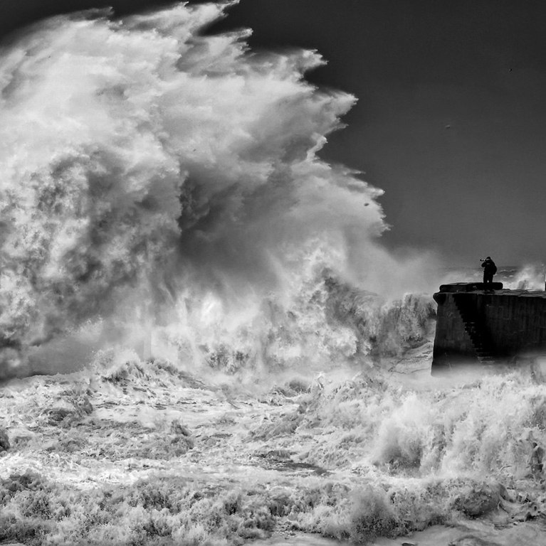 Мощь волн в фотографиях - 8