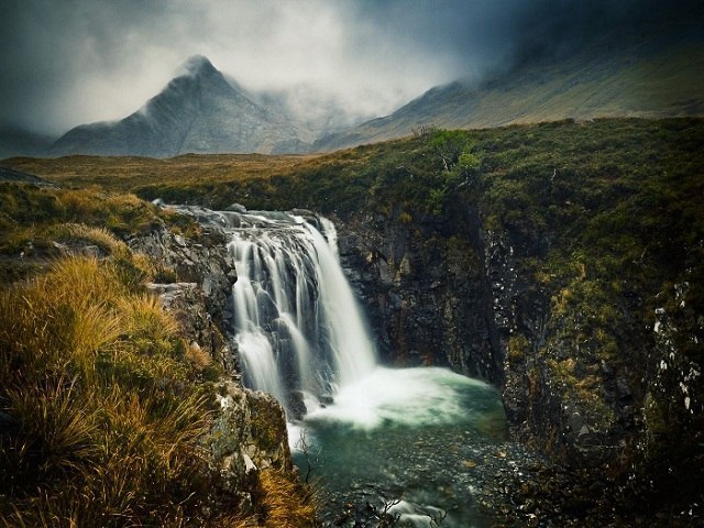The northwestern coast of Scotland captured by photographer Julian Calverley. - 8