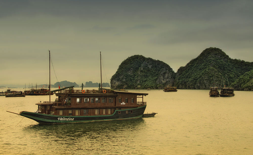 Вьетнам. Бухта Халонг