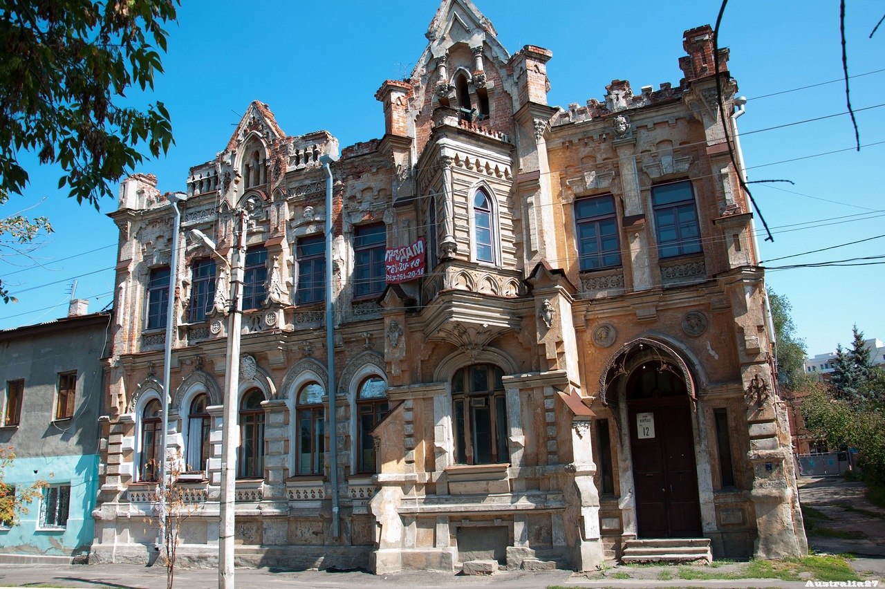 [club54109457|Дом № 12 на площади Фейербаха.